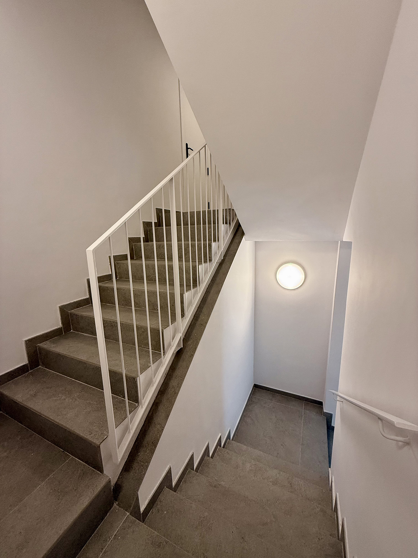 Construccions Salido-Carrio - Edifici Plurifamiliar - Carrer Valencia, Manresa - 2024 - Serrat Tort Arquitectes