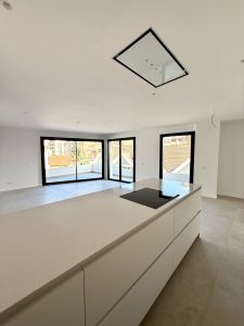 Construccions Salido-Carrio - Edifici Plurifamiliar - Carrer Valencia, Manresa - 2024 - Serrat Tort Arquitectes